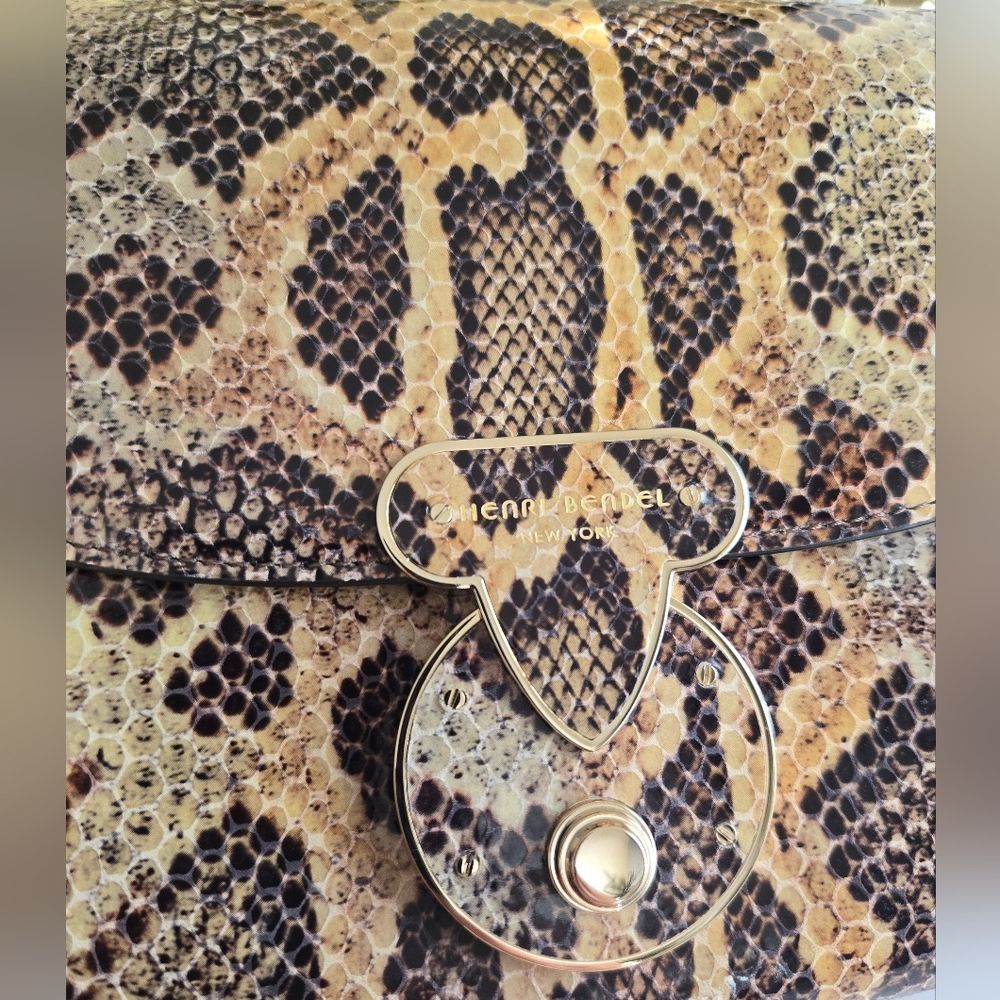 EUC Henri Bendel Embossed Top Handle Bag With The Strap - Picture 7 of 12
